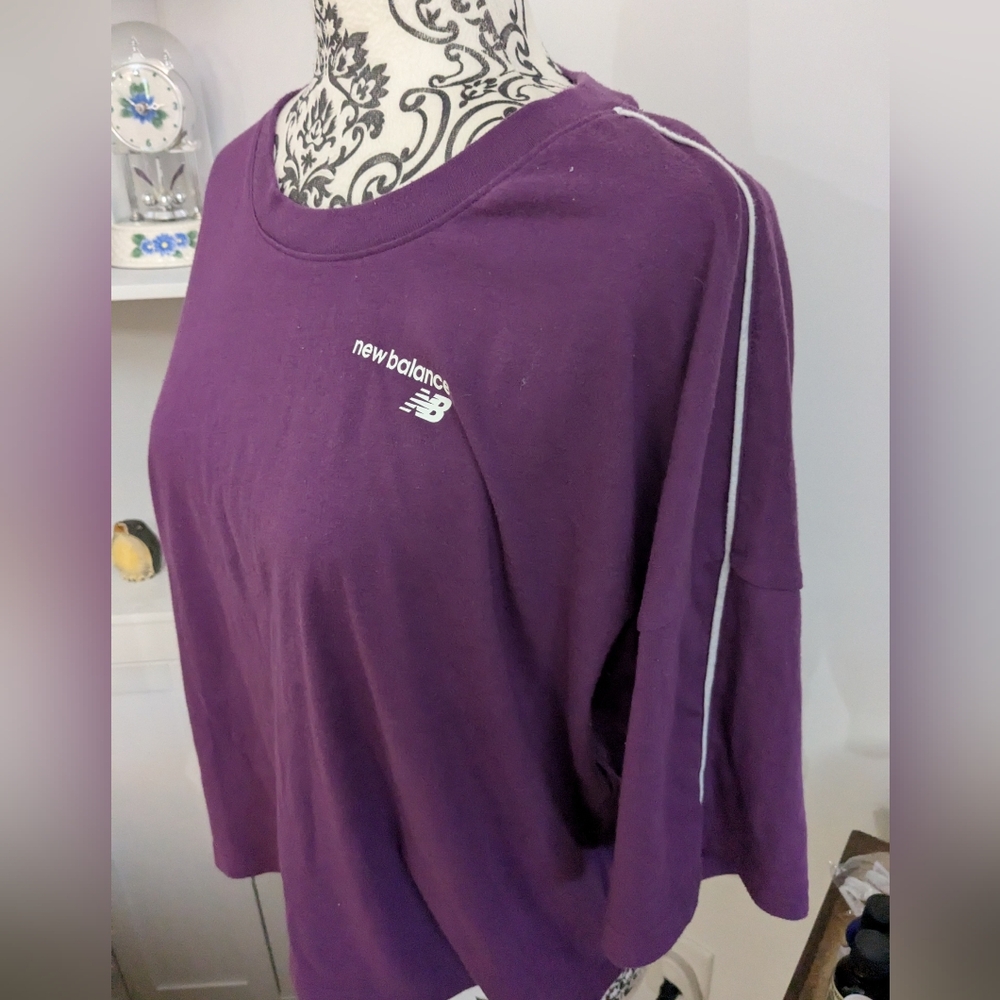 New Balance Tee - Picture 3 of 5
